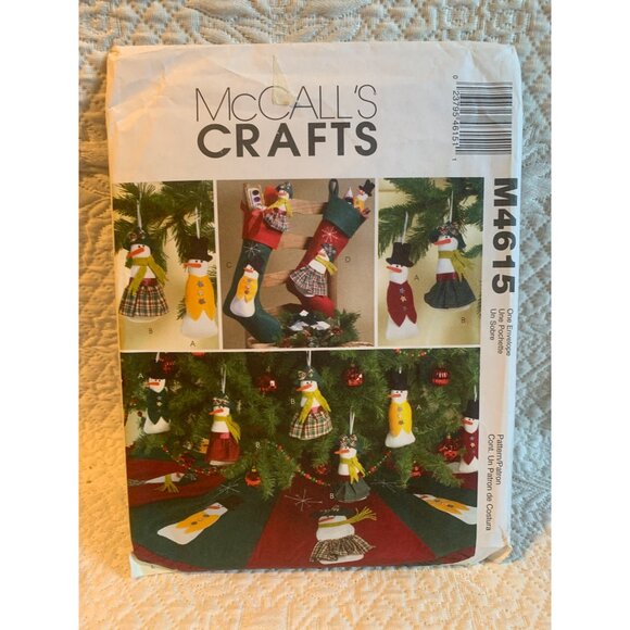 McCall's Snowman Christmas Skirt Stocking ornament Sewing Pattern M4615 - Uncut - Picture 3 of 3